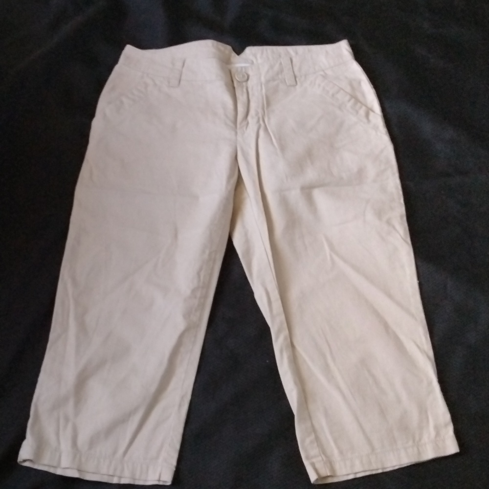 NWOT Columbia Capris Sz2
